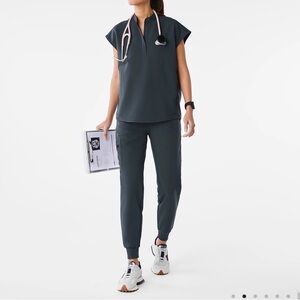 Figs Dark Harbor Bundle. XXS Scrub top and XXS -P joggers.